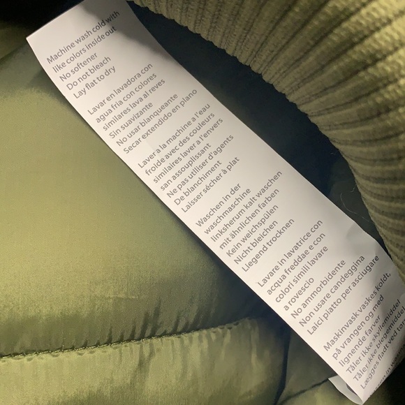 New Fabletic Iconic Bomber Jacket - Picture 8 of 8